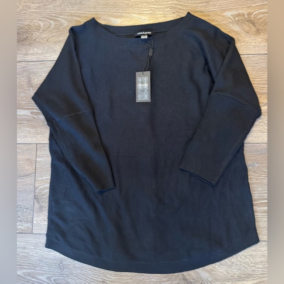 Cable & Gauge Tops - Cable & Gauge Women's Button Back 3/4 Sleeve Black Sweater. Size Medium NWT